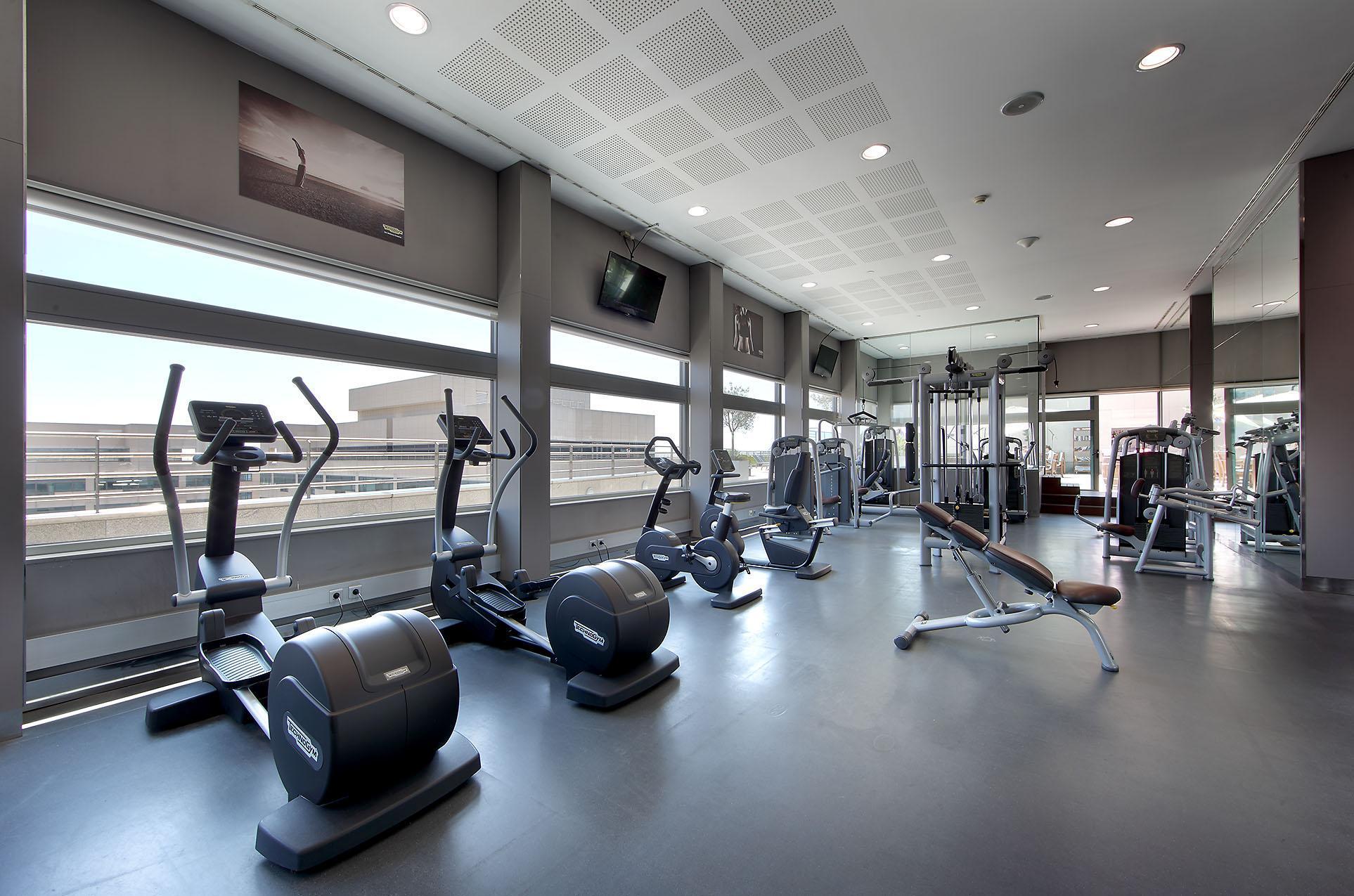 فندق يوروستارز غراند مارينا جي إل برشلونة المظهر الخارجي الصورة The gym at the hotel